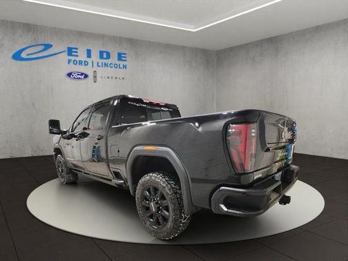 2024 GMC Sierra 3500 AT4