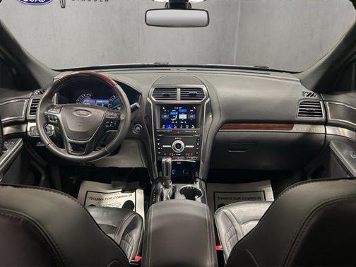 Magnetic Metallic 2019 Ford Explorer Platinum