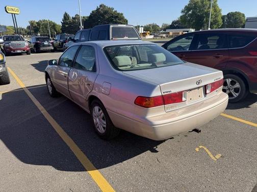 2000 Toyota Camry LE V6