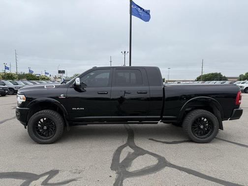 2022 RAM 2500 Laramie Mega Cab 4x4 6'4' Box