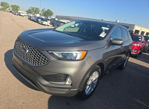 Carbonized Gray Metallic 2024 Ford Edge SEL