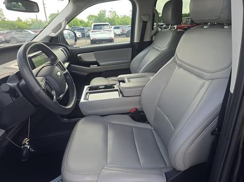 Agate Black Metallic 2025 Ford Expedition Max Active