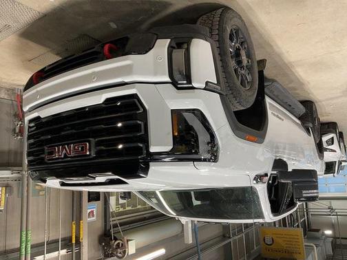 2024 GMC Sierra 2500 AT4