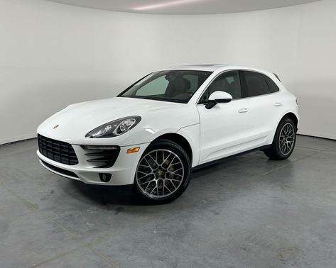 White 2015 Porsche Macan S