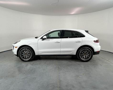 White 2015 Porsche Macan S