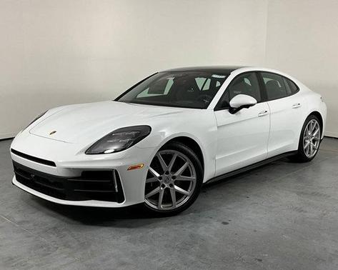 2024 Porsche Panamera 4