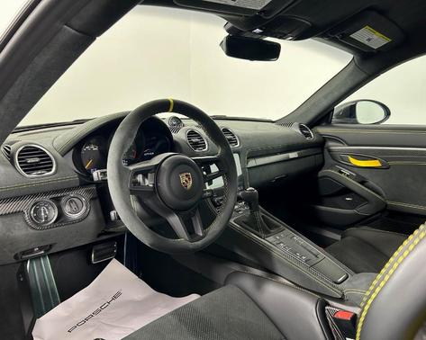 2025 Porsche 718 Cayman GT4 RS