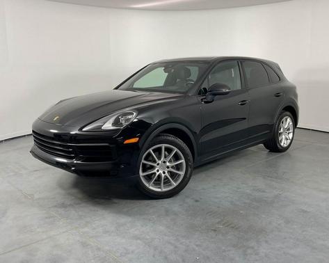 Black 2019 Porsche Cayenne Base