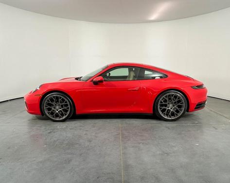 2020 Porsche 911 Carrera