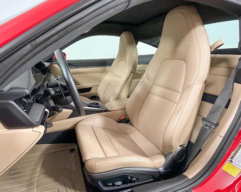 2020 Porsche 911 Carrera