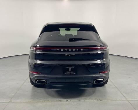 2024 Porsche Cayenne Base