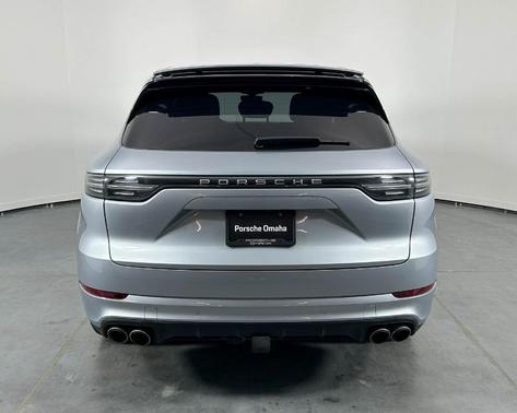 2022 Porsche Cayenne Turbo