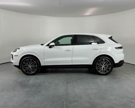 2024 Porsche Cayenne Base