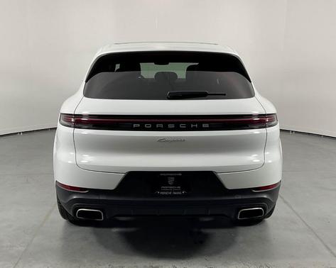 2024 Porsche Cayenne Base