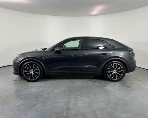 2024 Porsche Macan 4