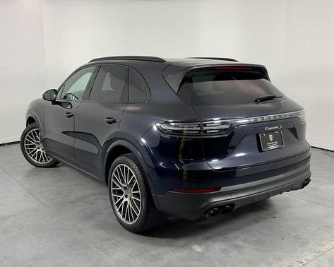 2023 Porsche Cayenne S Platinum Edition