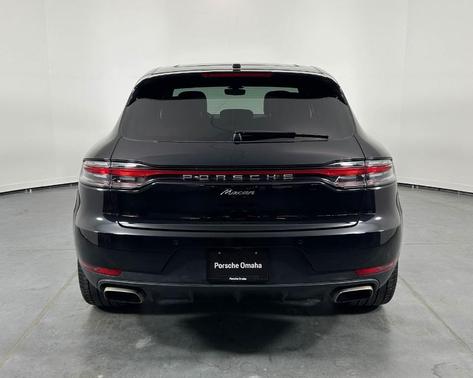 2020 Porsche Macan Base