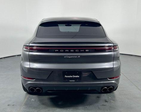 Quartzite Grey Metallic 2024 Porsche Cayenne S Coupe AWD