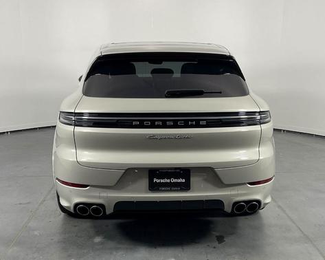 2024 Porsche Cayenne Turbo