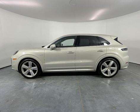 2024 Porsche Cayenne Turbo