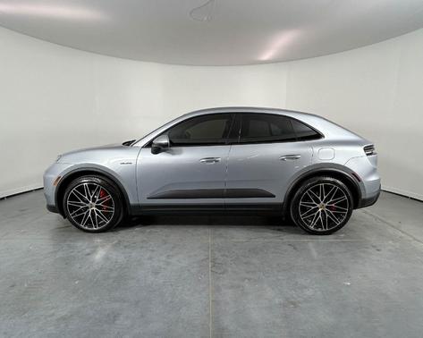 2025 Porsche Macan 4S