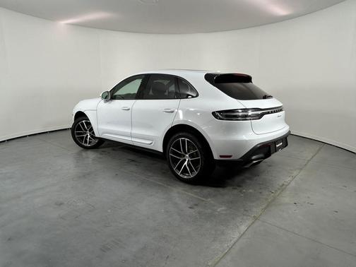 White 2025 Porsche Macan Base