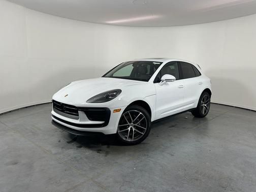 White 2025 Porsche Macan Base
