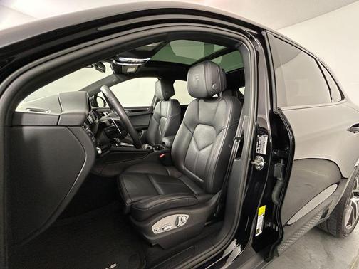 Black 2025 Porsche Macan Base