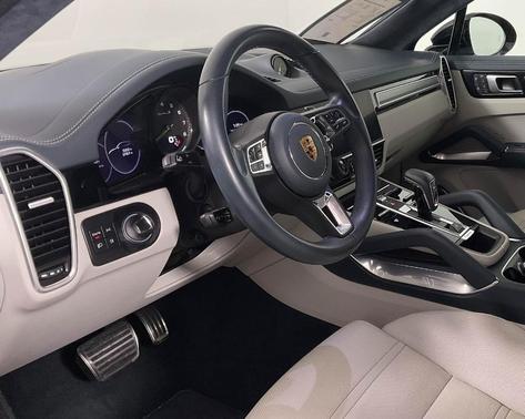 2022 Porsche Cayenne E-Hybrid Coupe Turbo S