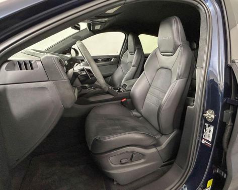 2024 Porsche Cayenne Turbo GT
