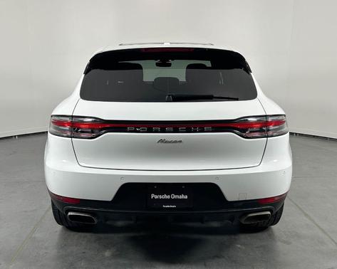 2021 Porsche Macan Base