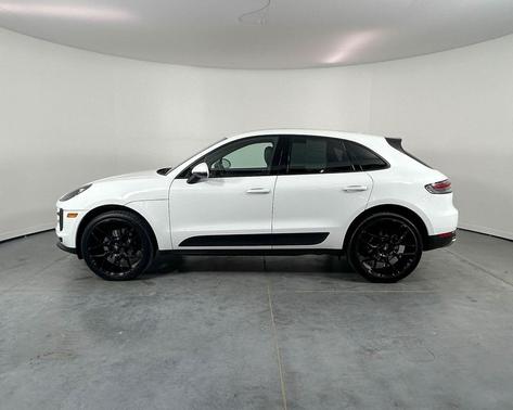 White 2021 Porsche Macan Base