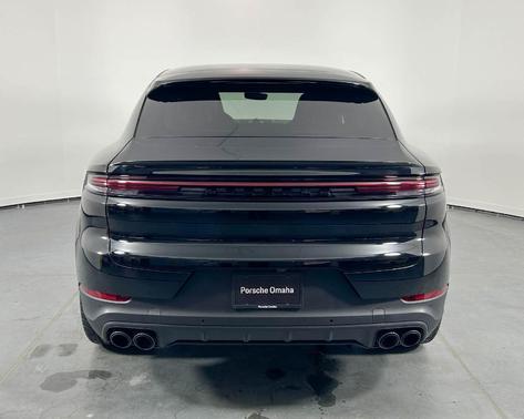 2024 Porsche Cayenne AWD