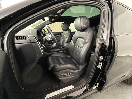 Black 2020 Porsche Cayenne AWD