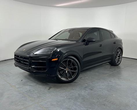 2025 Porsche Cayenne GTS