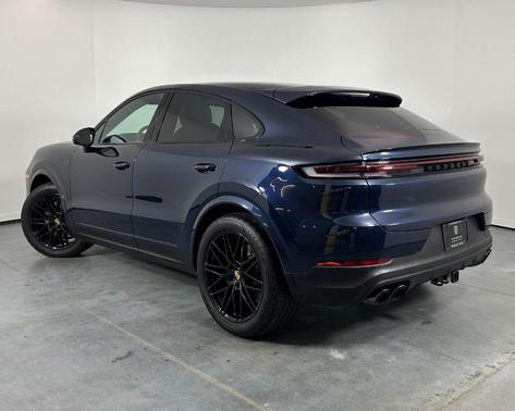 2024 Porsche Cayenne AWD