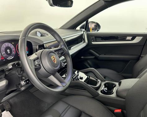 2024 Porsche Cayenne AWD