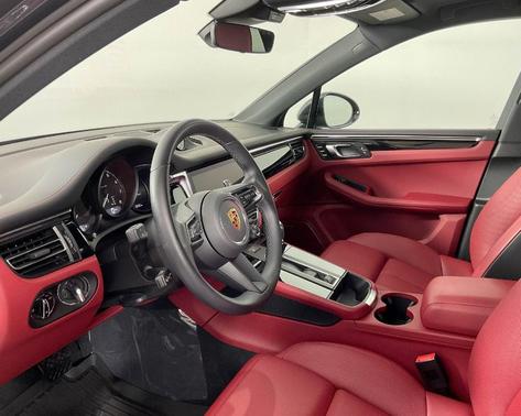 2024 Porsche Macan T