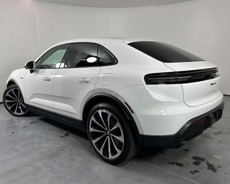 2024 Porsche Macan 4