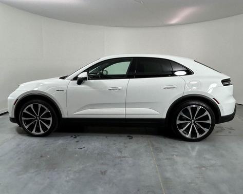 2024 Porsche Macan 4