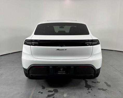 2024 Porsche Macan 4