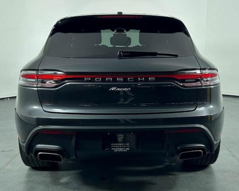 2024 Porsche Macan Base (PDK)