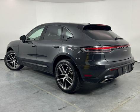 2024 Porsche Macan Base (PDK)