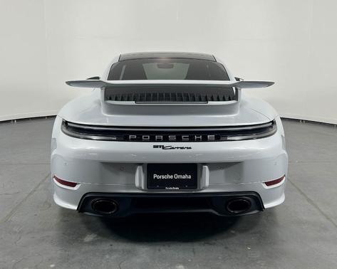 2025 Porsche 911 Carrera