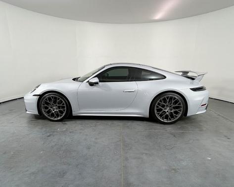 2025 Porsche 911 Carrera