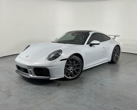 2025 Porsche 911 Carrera