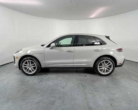2024 Porsche Macan 