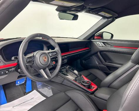 2025 Porsche 911 Targa 4 GTS
