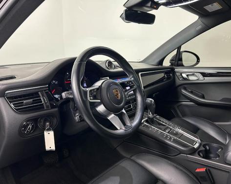 2021 Porsche Macan Base