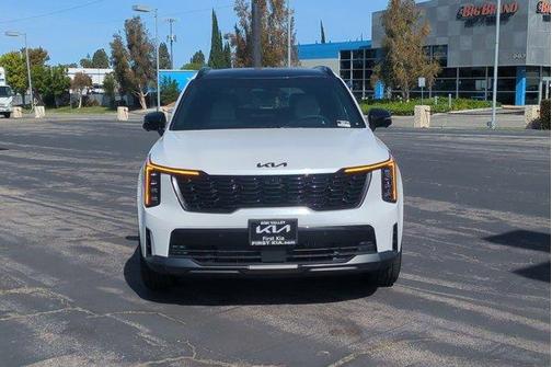 Snow White Pearl 2026 Kia Sorento Hybrid X-LINE SX PRESTIGE